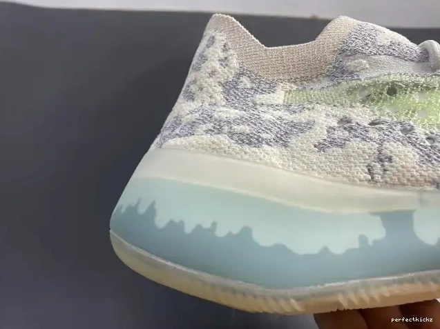 380 Boost Blue Alien Yeezy GW0304 Adidas 0503